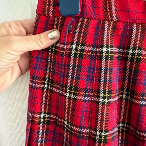 Vintage Pendleton Skirt Wool Pleated Plaid Red Black School Girl  Midi 14 - Picture 4 of 4